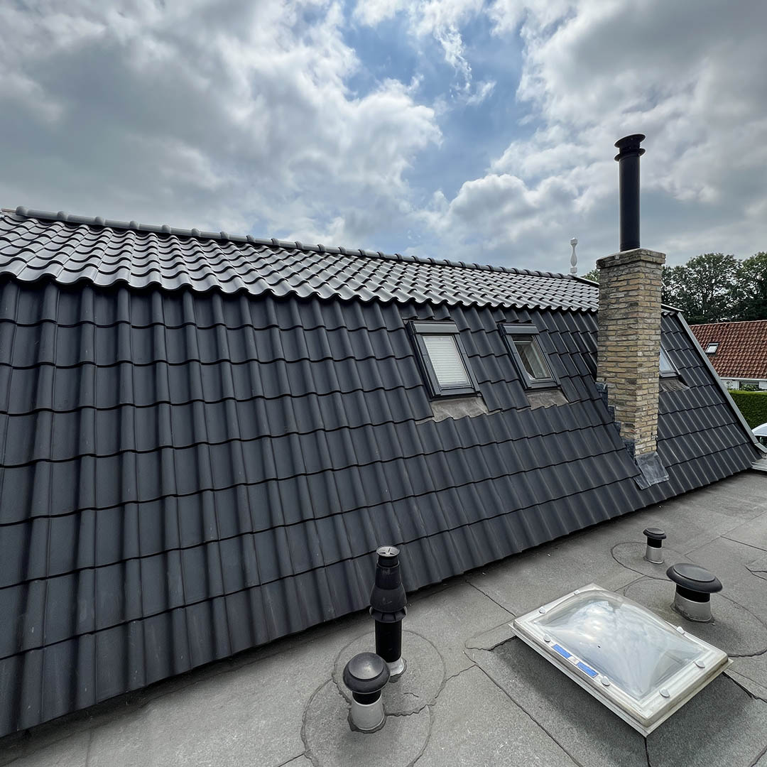 dak-eindresultaat-dak-scharnegoutum-ads-bouw