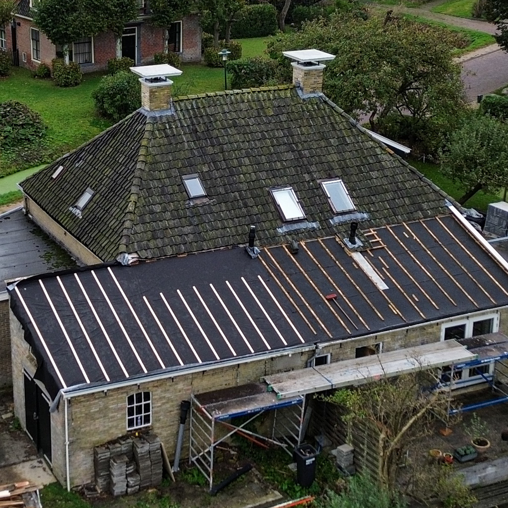 dakrenovatie-goenga-achteraanzicht-bouwbedrijf-ads-bouw