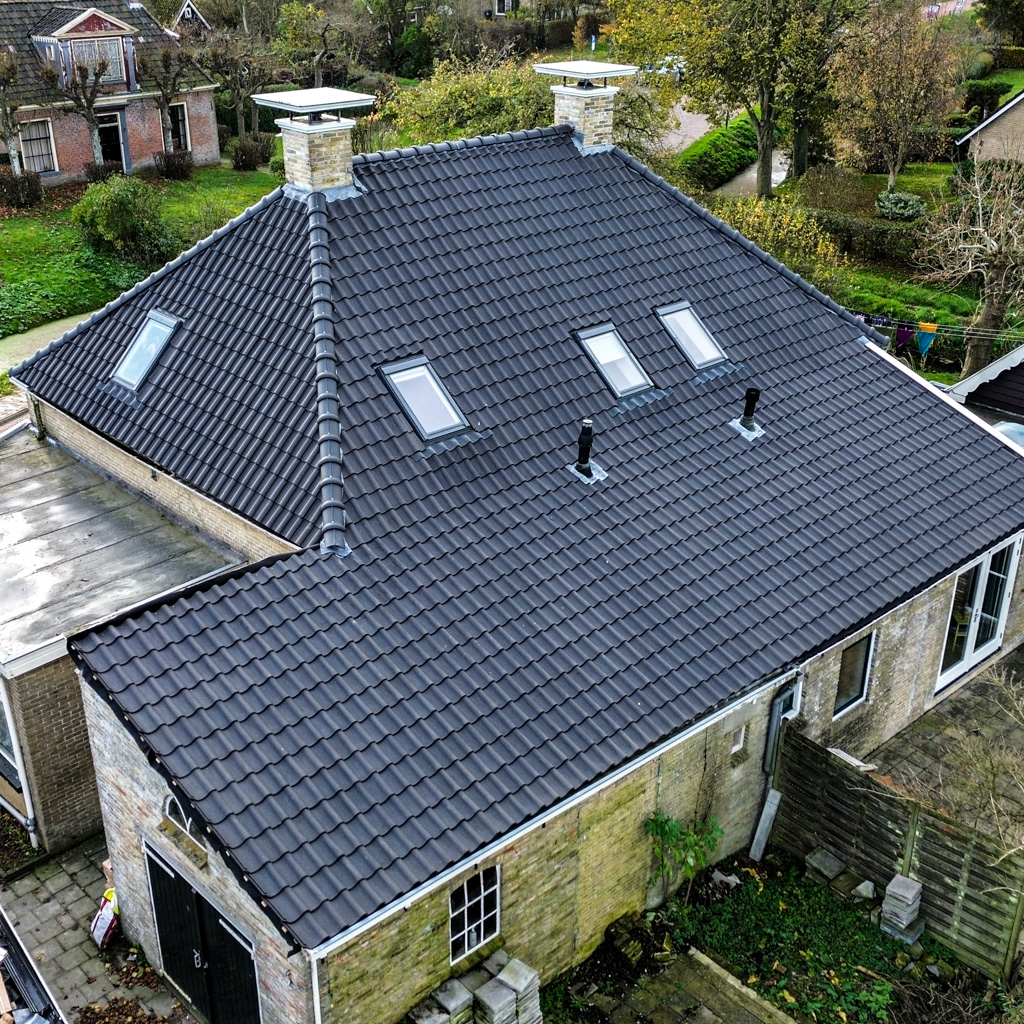 dakrenovatie-goenga-achteraanzicht-bouwbedrijf