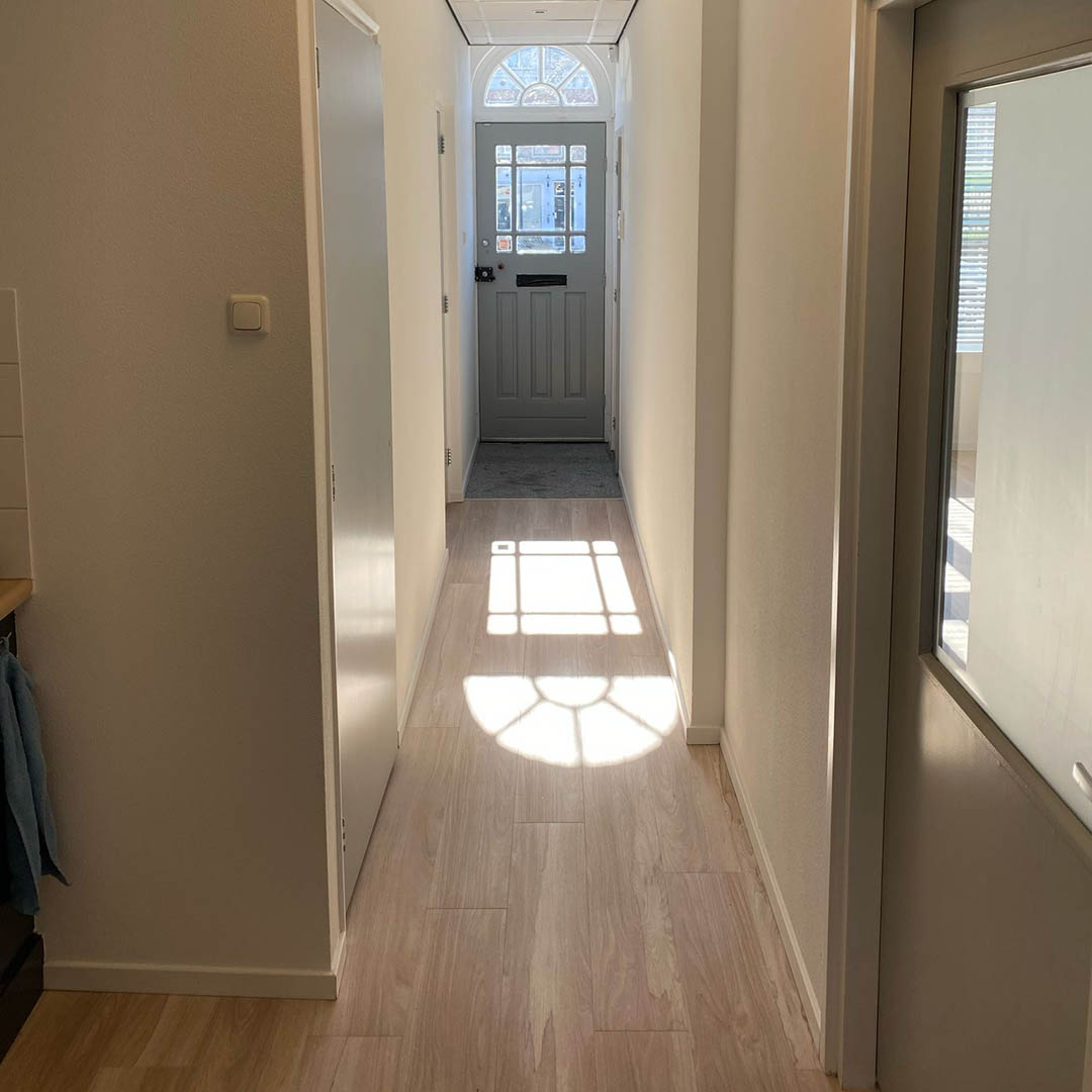 eindresultaat-hal-verbouwing-verduurzaming-sneek-timmerbedrijf