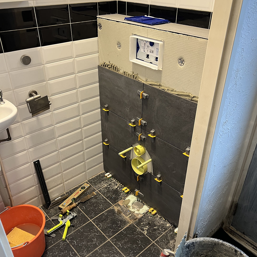 gestripte-wc-renovatie-leeuwarden-bouwbedrijf