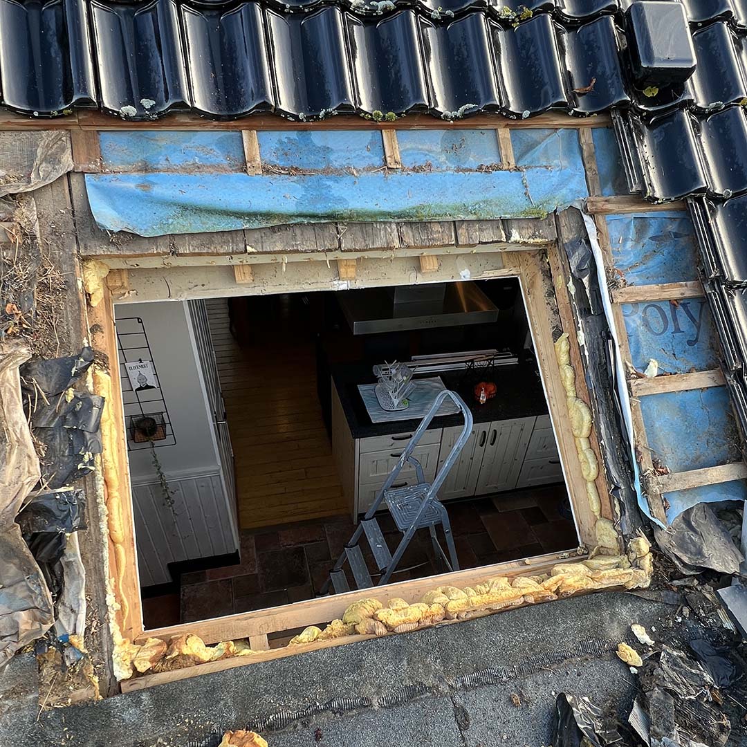 velux-dakraam-eruit-halen-friesland-ads-bouw